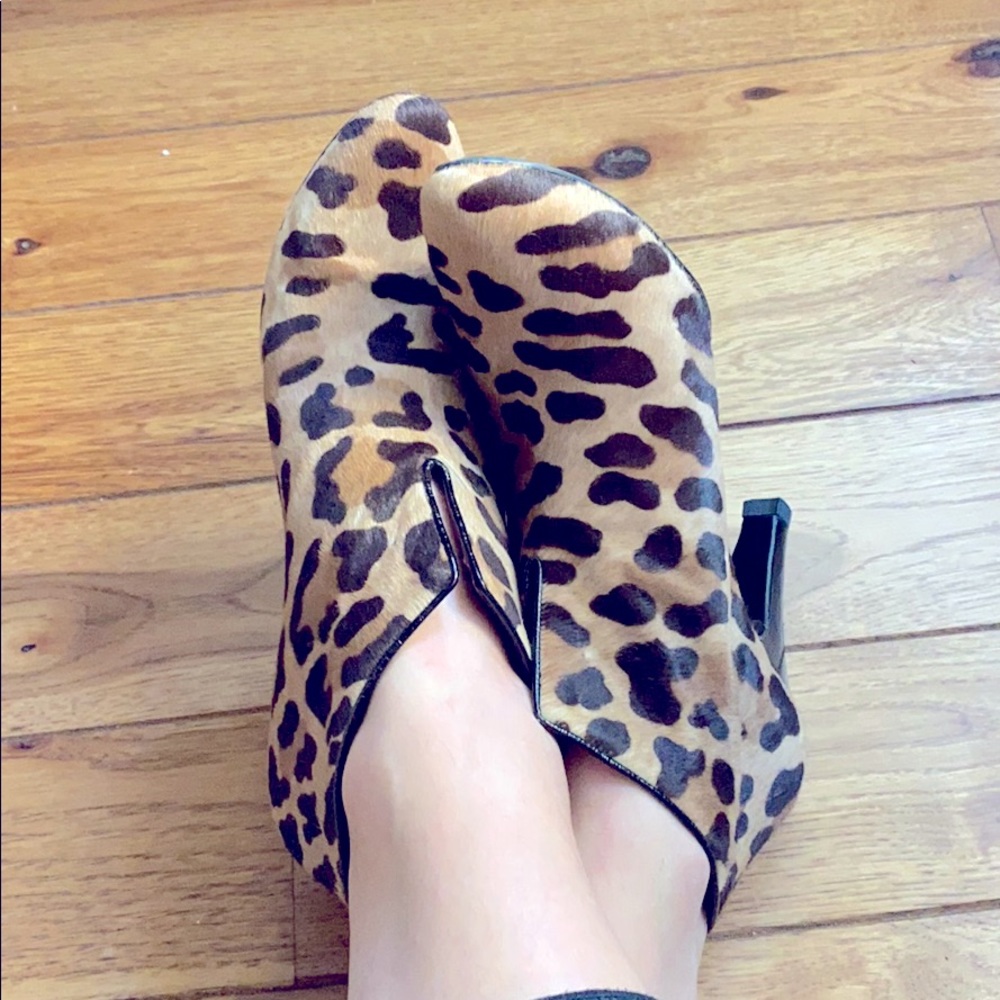 Marc Jacobs leopard booties